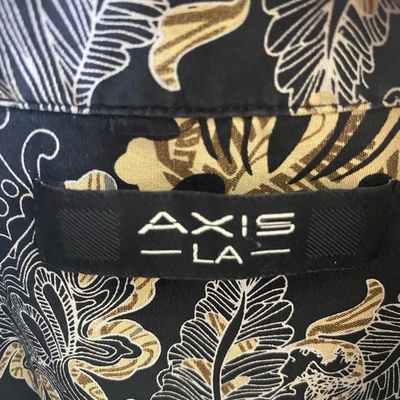 Multi-colored casual short sleeved button down. - Picture 3 of 3